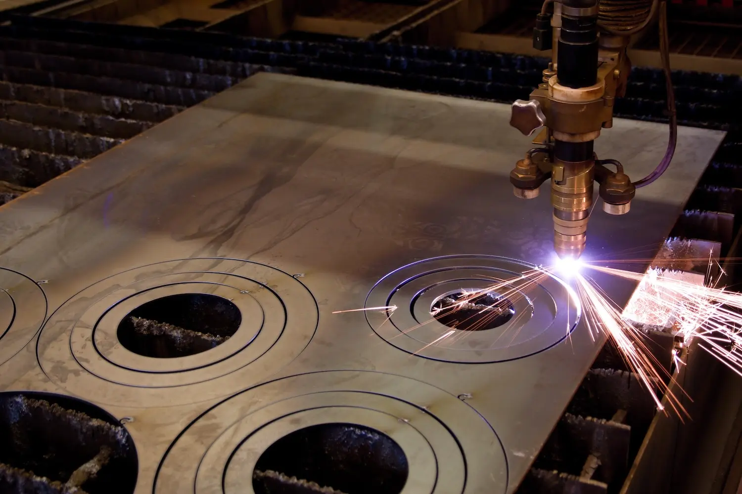 Plasma Cutting: The Complete Guide